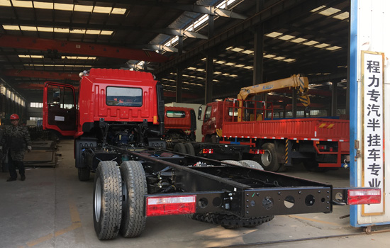 江淮單橋平板車底盤