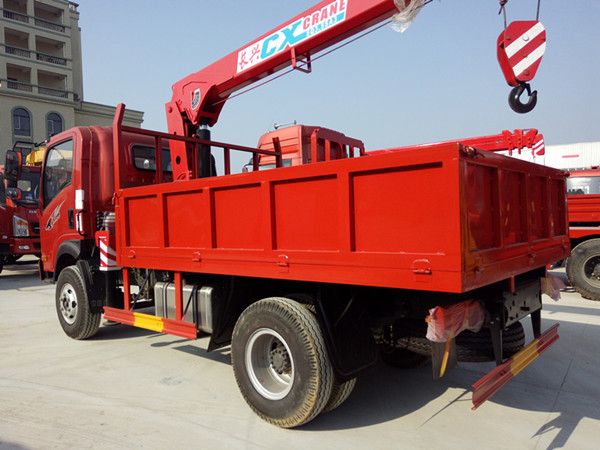 小型王牌3.2噸藍(lán)牌隨車(chē)吊 小型王牌3.2噸藍(lán)牌隨車(chē)吊