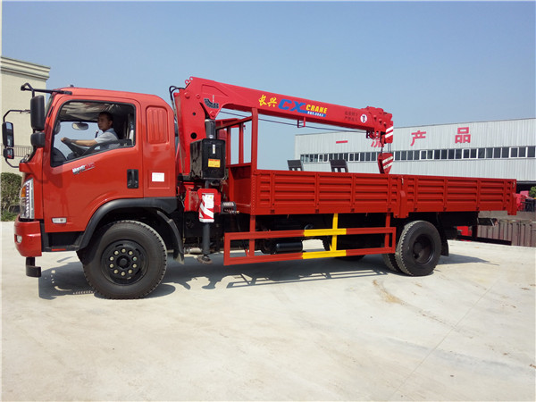 國(guó)五東風(fēng)玉虎6.3噸隨車吊 國(guó)五東風(fēng)玉虎6.3噸隨車吊