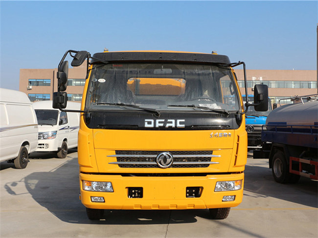 東風多利卡8噸高壓清洗車