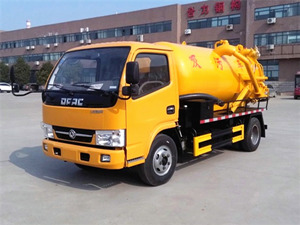 東風(fēng)多利卡D6吸污車(chē)