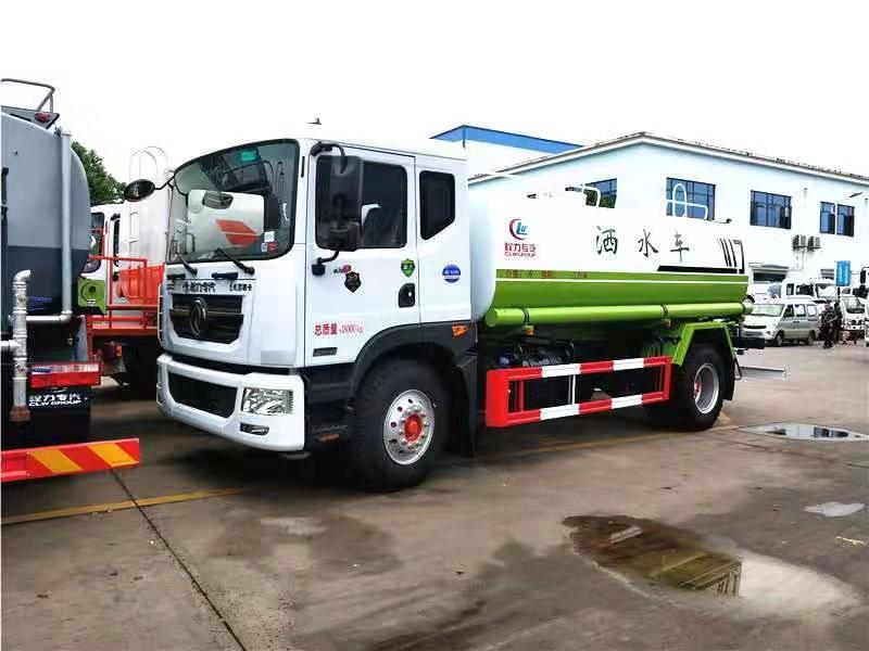 河南新鄉(xiāng)購(gòu)置一輛國(guó)六東風(fēng)D9灑水車(chē)