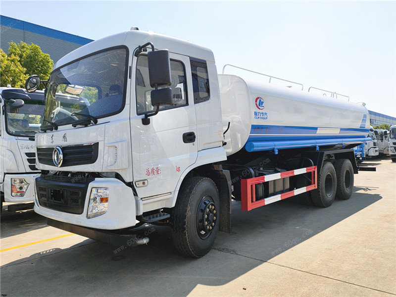 東風(fēng)雙橋?yàn)⑺?chē)