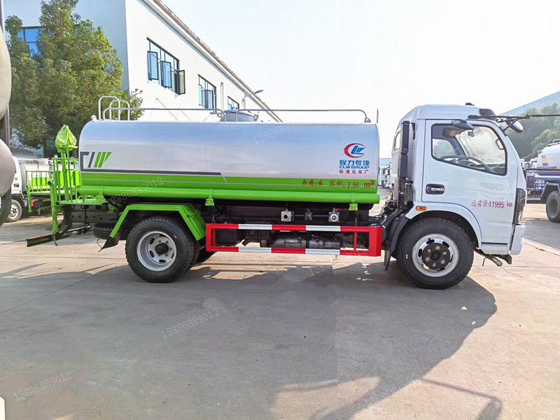 東風(fēng)福瑞卡F7灑水車(chē)