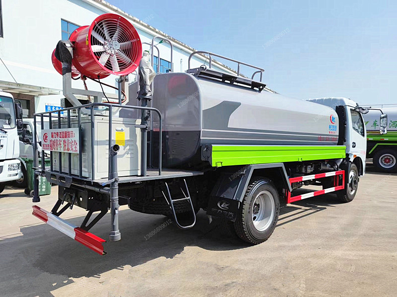 東風(fēng)福瑞卡F7霧炮車