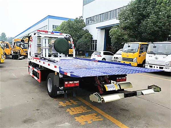 解放虎V藍(lán)牌一拖二清障車(chē)