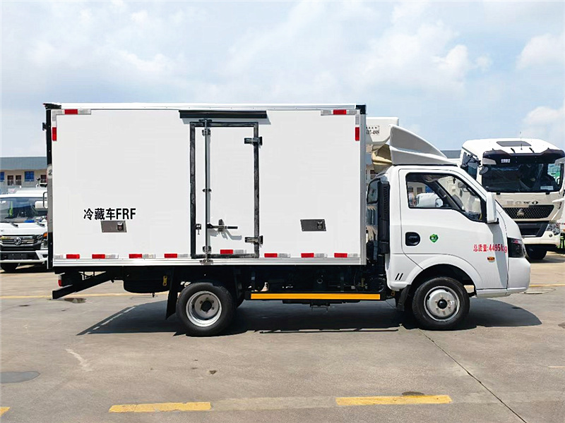 東風(fēng)途逸后雙輪冷藏車 東風(fēng)途逸后雙輪冷藏車