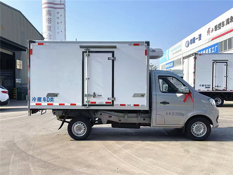長(zhǎng)安金標(biāo)T3冷藏車