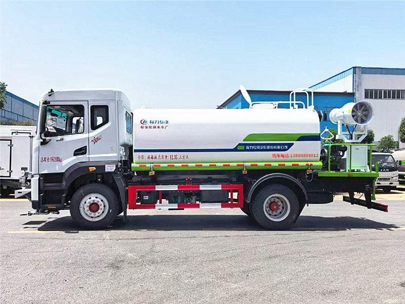 東風(fēng)多利卡D9霧炮車