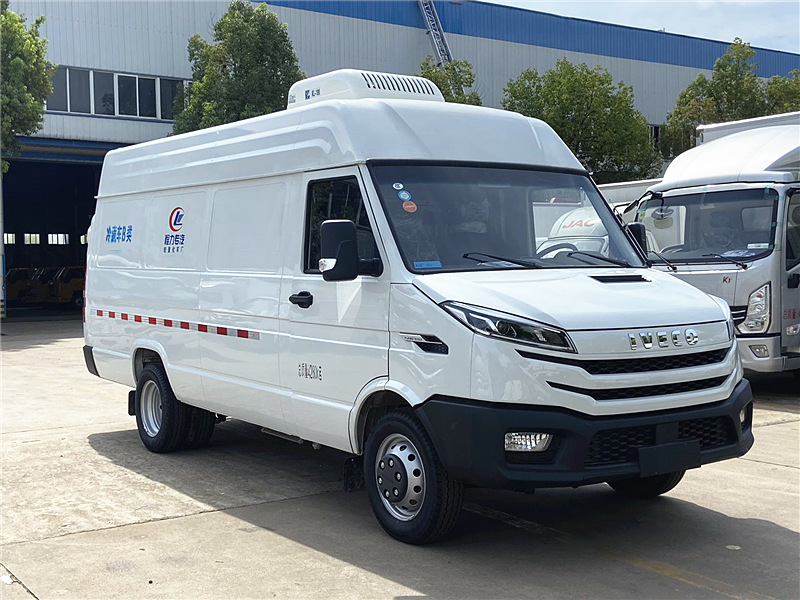 依維柯面包冷藏車