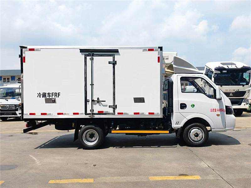 東風途逸國六冷藏車