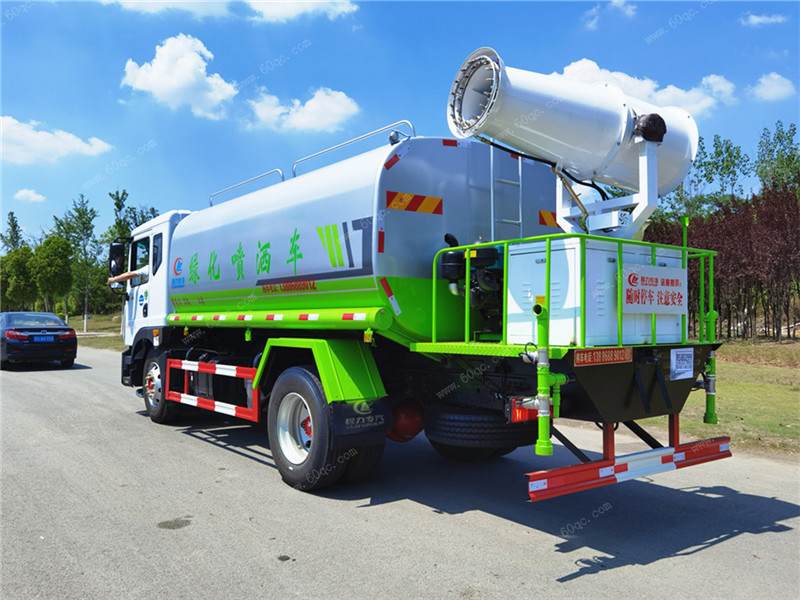 霧炮車廠家助力國家環保建設，國外局勢任然緊張！